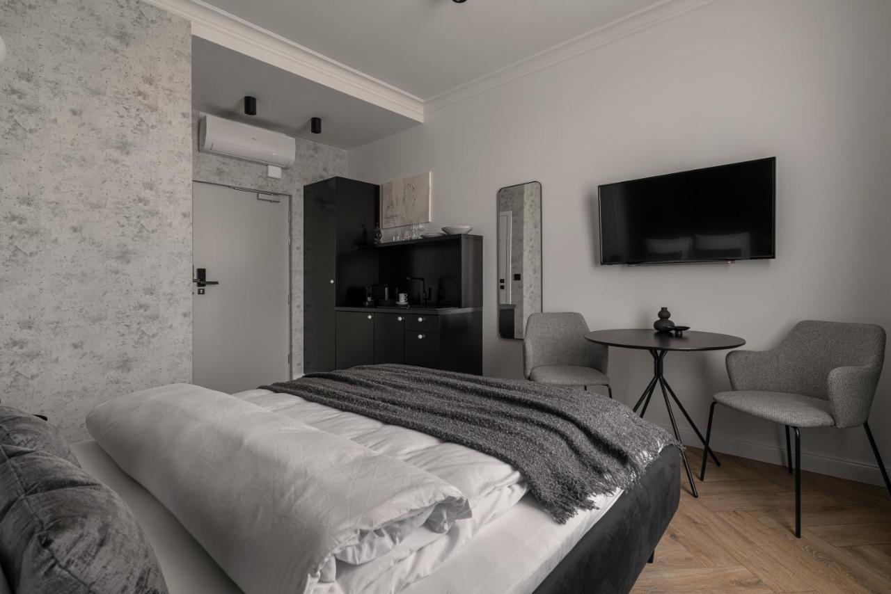 Apartio Rooms カトヴィツェ エクステリア 写真