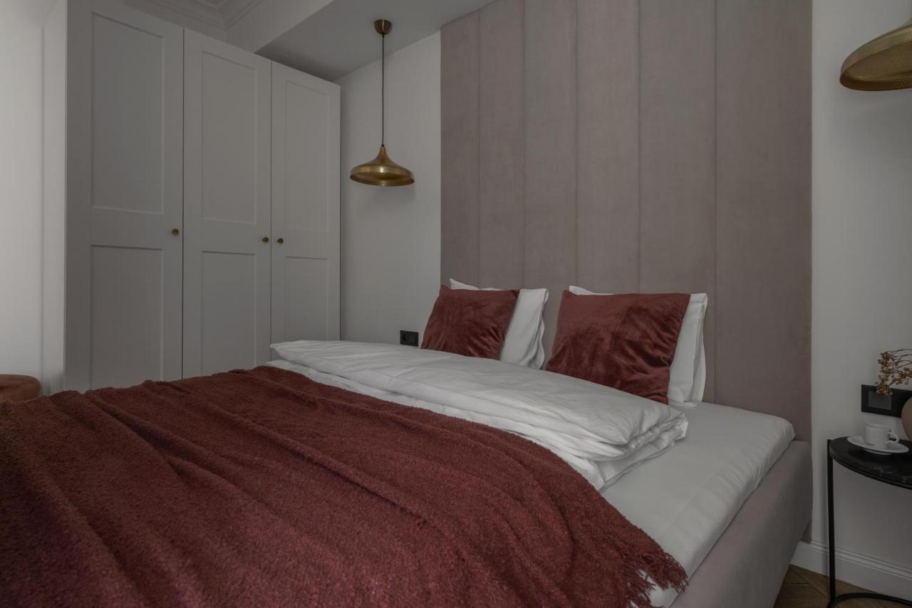 Apartio Rooms カトヴィツェ エクステリア 写真