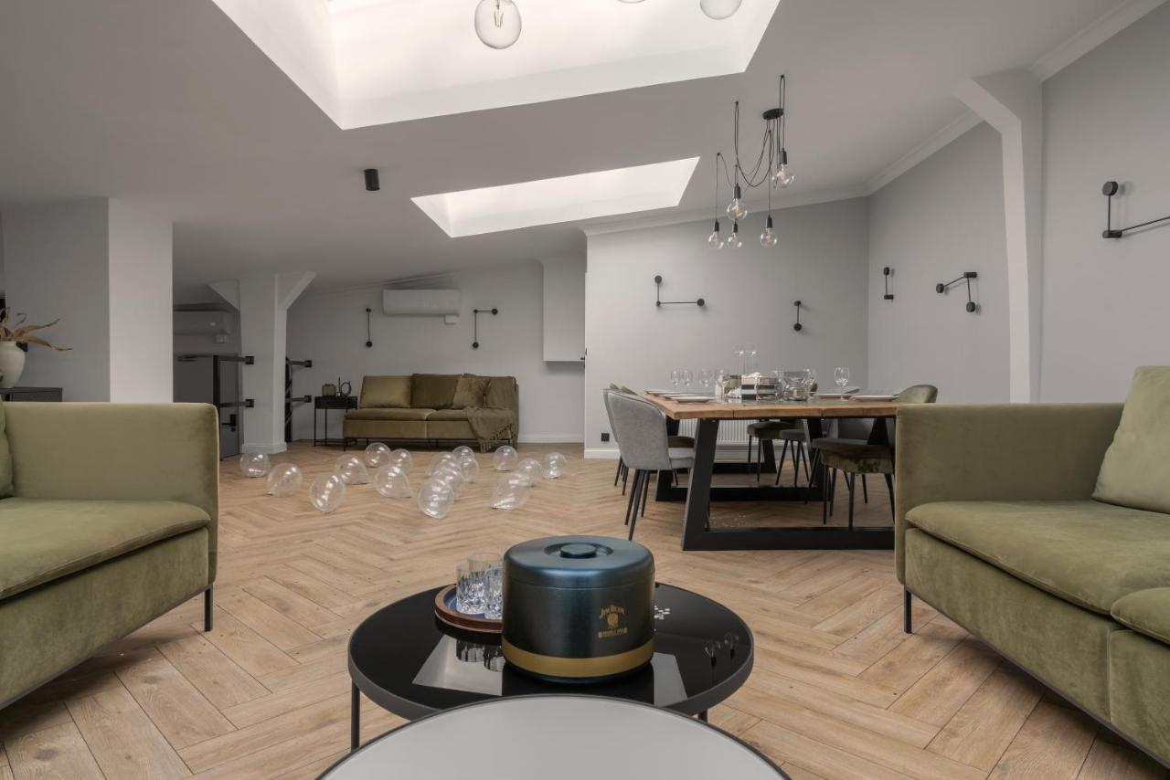 Apartio Rooms カトヴィツェ エクステリア 写真
