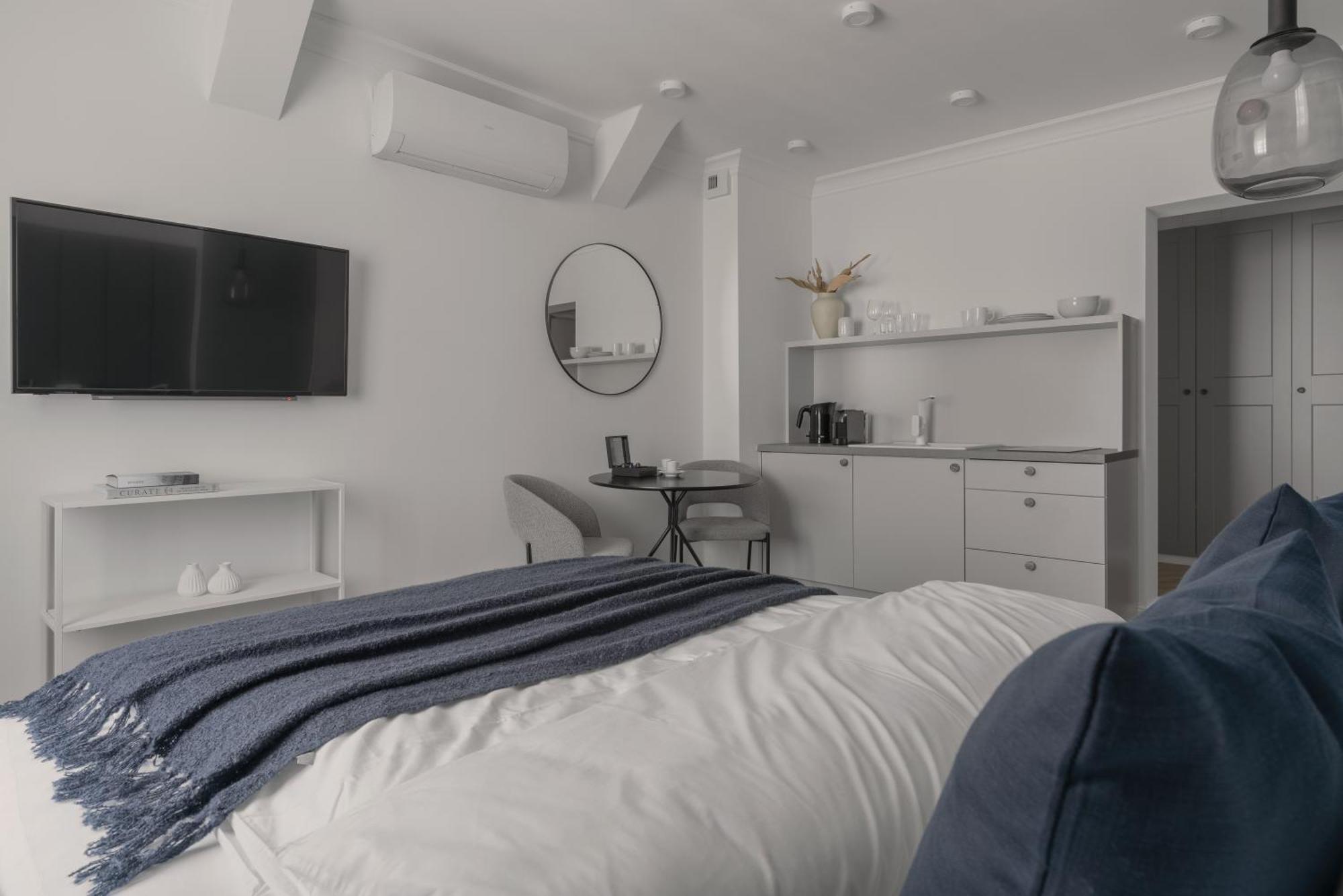 Apartio Rooms カトヴィツェ 部屋 写真
